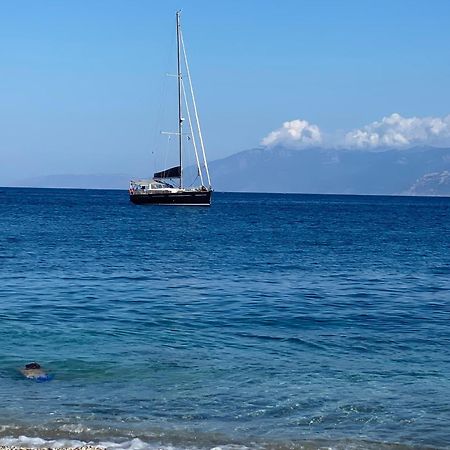 Παραθαλασσιο Σπιτι Στην Εξοχη Βίλα Tsakei Εξωτερικό φωτογραφία