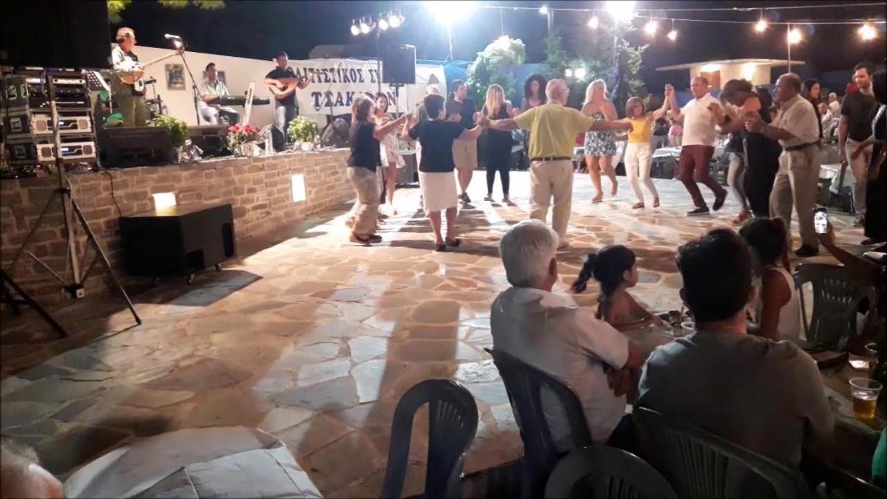 Παραθαλασσιο Σπιτι Στην Εξοχη Βίλα Tsakei Εξωτερικό φωτογραφία